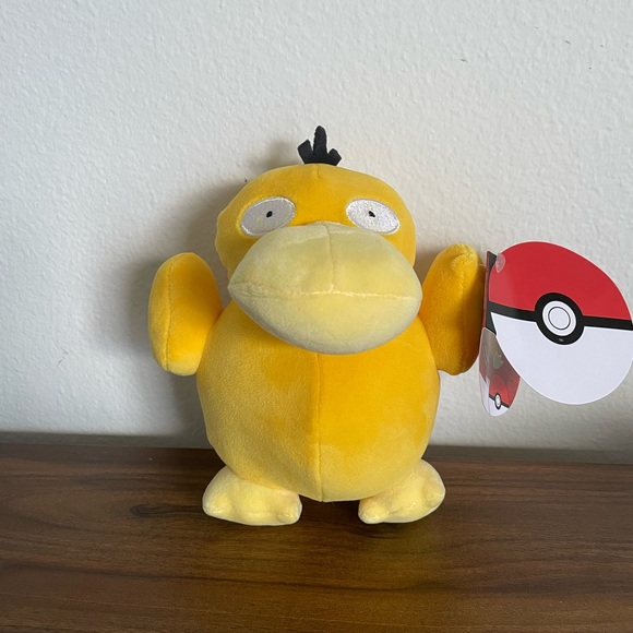BRAND NEW 7 Inch Psyduck Pokemon Plushie from Round1 NWT - Picture 1 of 4
